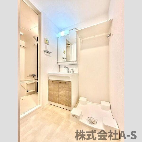 エスリード金山ル・グランの洗面所|同間取り画像使用
実際のお部屋と色などが異なる場合がございます。