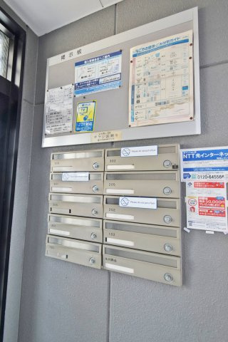 クオーレ前山（仲介手数料無料）のロビー|ゆとりのあるロビーです