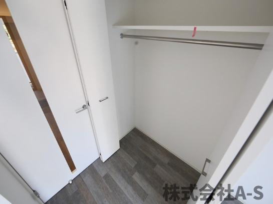 レジデンシア泉Ⅰの収納|同間取り画像使用
実際のお部屋と色などが異なる場合がございます。