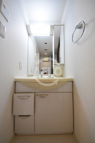 エステムプラザ梅田EASTの独立洗面台|エステムプラザ梅田EAST　独立洗面台