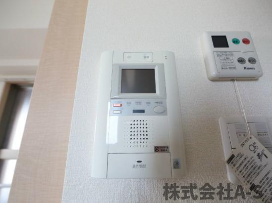 プレサンス新栄デコールのセキュリティ|同間取り画像使用
実際のお部屋と色などが異なる場合がございます。