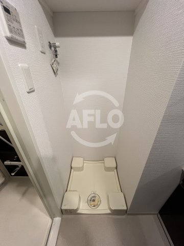 エステムコート梅田北Ⅱゼニスの洗面所|エステムコート梅田北Ⅱゼニス　洗濯機置き場