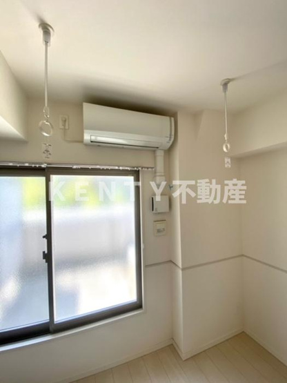 【設備】 | Hill Flat Osaki | 501号室室内物干し付き