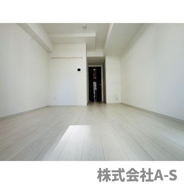 ディアレイシャス大須観音Ⅲの居間・リビング|同間取り画像使用
実際のお部屋と色などが異なる場合がございます。