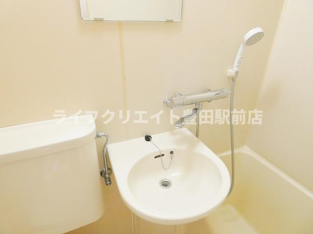 日野旭が丘ハイデンスBの洗面所