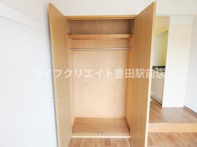 日野旭が丘ハイデンスBの収納