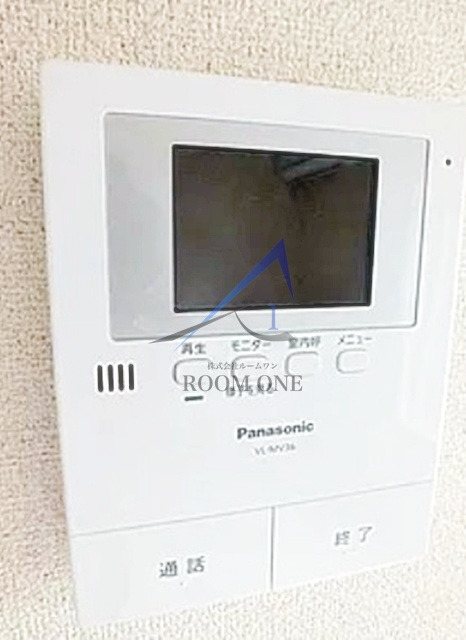 コーポサンテのセキュリティ|モニター付きインターホンです。