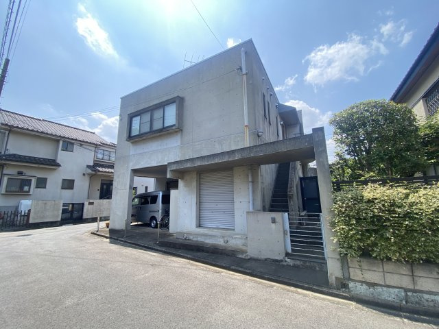 中古戸建　所沢下安松の前面道路含む現地写真