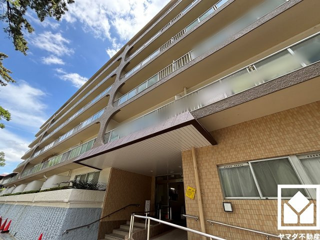ルネ武庫川の外観|JR東海道本線「甲子園口」駅まで徒歩約19分、阪神本線・武庫川線「武庫川」駅まで徒歩約25分の立地。
