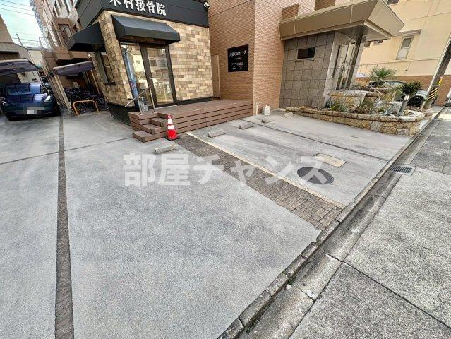 YK50の駐車場