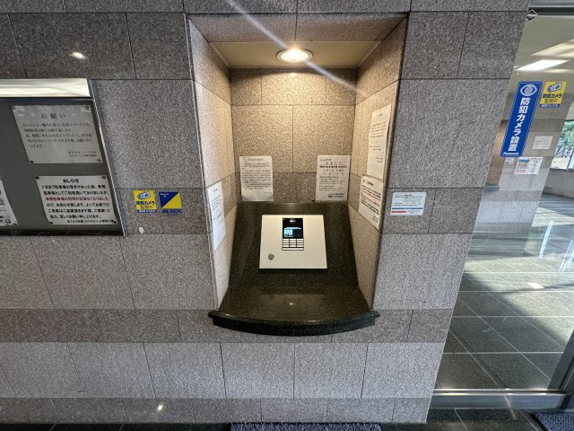 川崎市多摩区中野島５丁目の賃貸マンションのエントランス