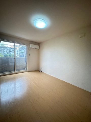 FLARE・正雀の寝室