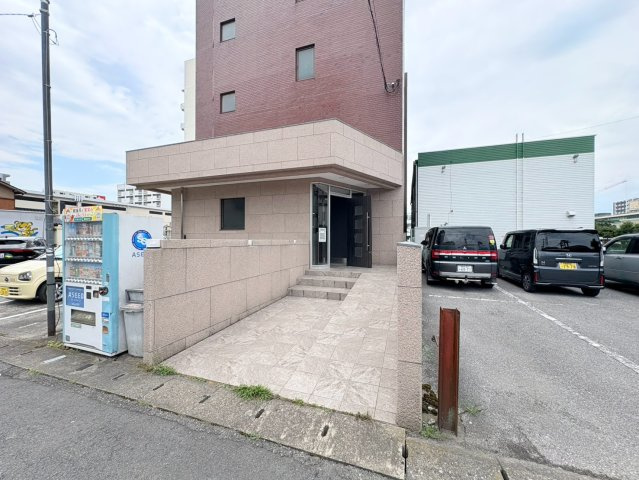 【エントランス】 | ひがしレジデンス