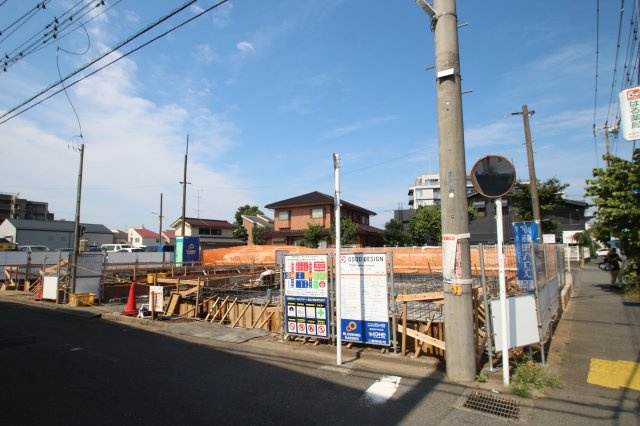 【Blooming Garden】立川市若葉町１丁目の外観|全室南向きの日当たり重視の家。明るい日差しが長時間差し込みます。
嬉しい和室のある間取りを採用しています♪