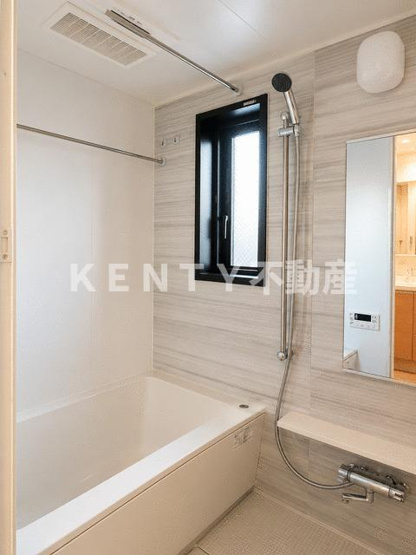 【浴室】 | B CITY APARTMENT SHINAGAWA WEST | 日々の暮らしに欠かせないお風呂です