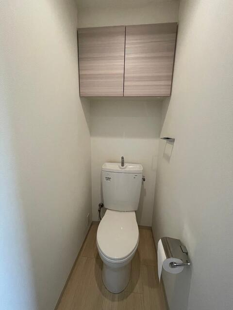 ヒューリックレジデンス茗荷谷のトイレ|落ち着いた色調のトイレです