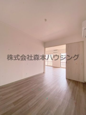 【洋室】 | 　PHOENIX COURT 交野Ⅰ | 使い勝手のいい洋室です