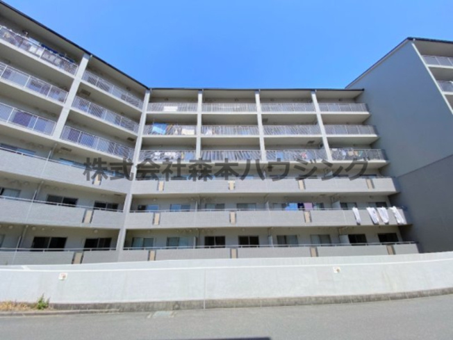 【外観】 | 　PHOENIX COURT 交野Ⅰ | 建物外観を気になさる方へ、見た目の良い物件です