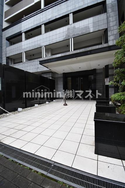 ラナップスクエア堺筋本町のエントランス