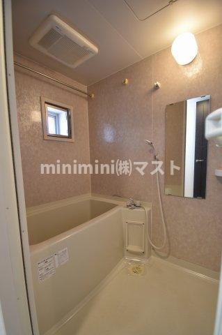 ラナップスクエア堺筋本町の浴室