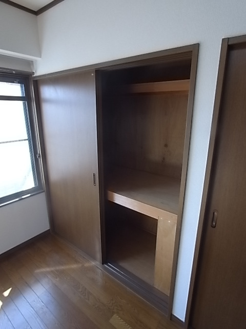 ハイツ片岡の収納