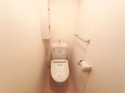 【トイレ】 | ポン・グランデ | 清潔感のあるトイレです