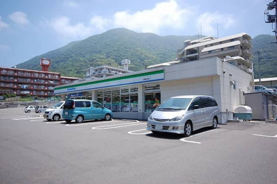 【周辺】 | アンブラッセ　Ⅰ | ファミリーマート門司泉ヶ丘店まで430m