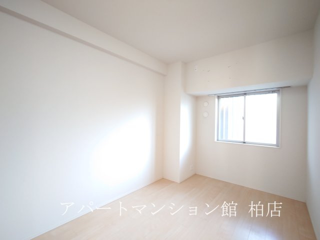 クレストフォルム柏サウスウイングの寝室|※別号室参考写真です ※現況優先