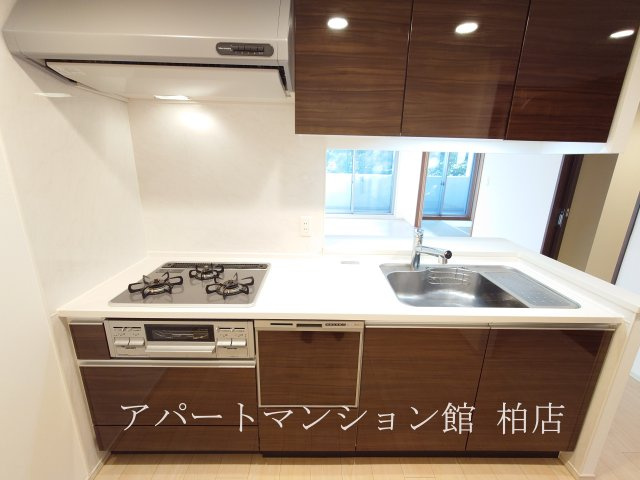 クレストフォルム柏サウスウイングのキッチン|※別号室参考写真です ※現況優先