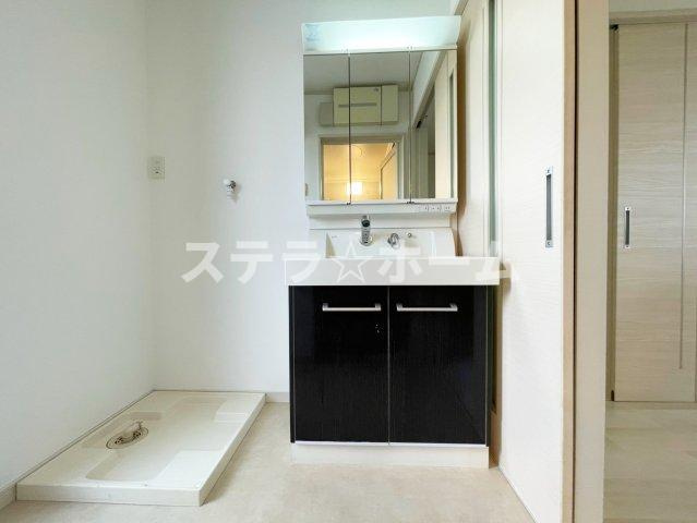 茨田大宮3 中古戸建の独立洗面台|使いやすい独立洗面台です