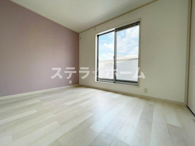 茨田大宮3 中古戸建の洋室|きれいな洋室です