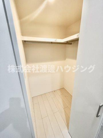 メル・トゥ・シャンドールの収納