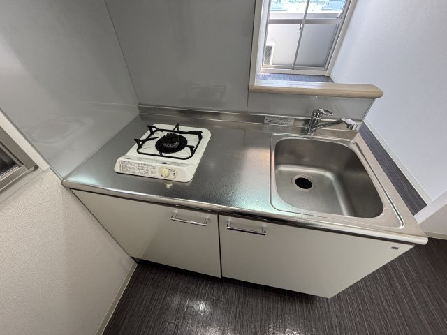 アムールふれあいの丘のキッチン|※別号室の参考写真です(現況優先・仕様違いの場合あり)