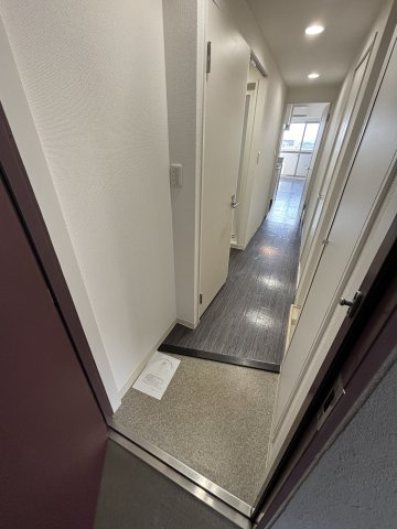 アムールふれあいの丘の玄関|※別号室の参考写真です(現況優先・仕様違いの場合あり)
