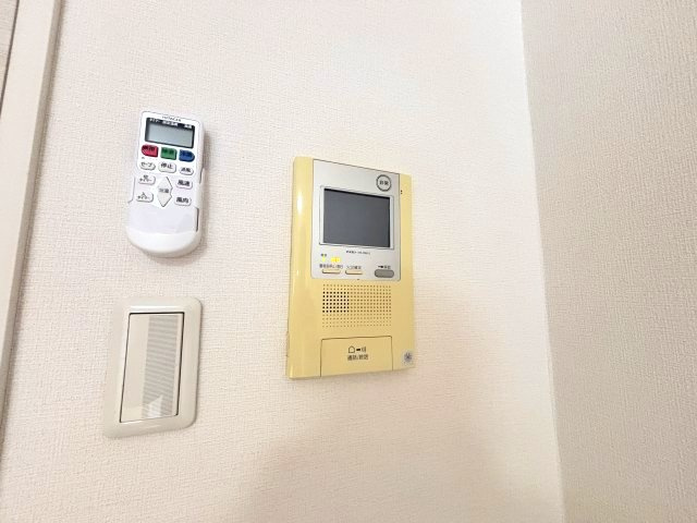 安心のモニター付きインターホン付き★