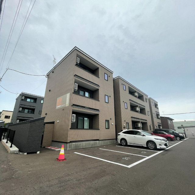 プチメゾン高砂 A・B