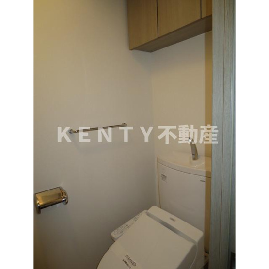 【トイレ】 | サンフラッツ山手 | 落ち着いた色調のトイレです
