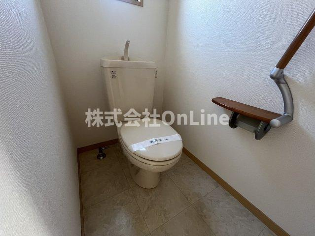 八尾市南小阪合町２丁目のアパートのトイレ