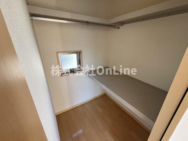 八尾市南小阪合町２丁目のアパートの内装