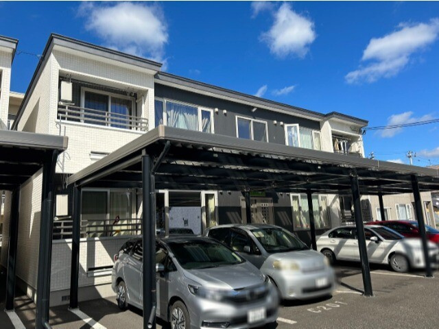 ＴＯＷＮ西２３南１　ＣＬＯＶＥＲ　Ｃ