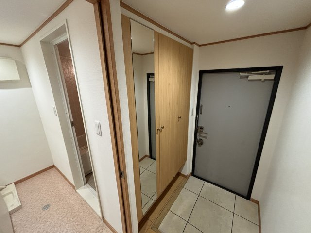 グランドビスタ北野の玄関