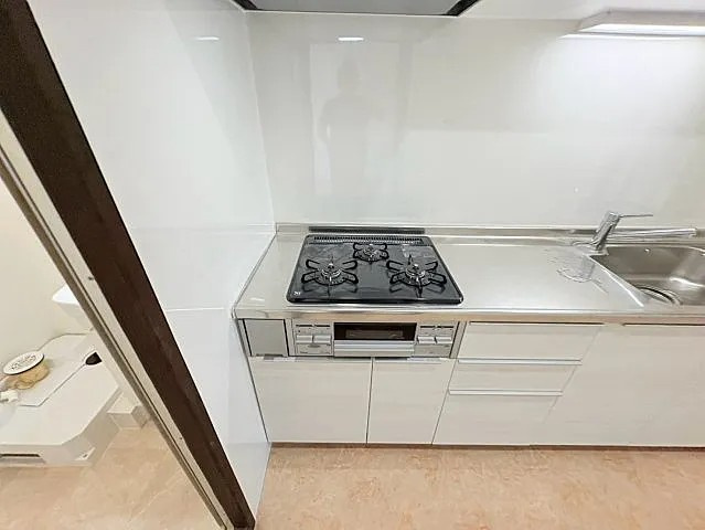 芦屋市浜風町の賃貸マンションのキッチン