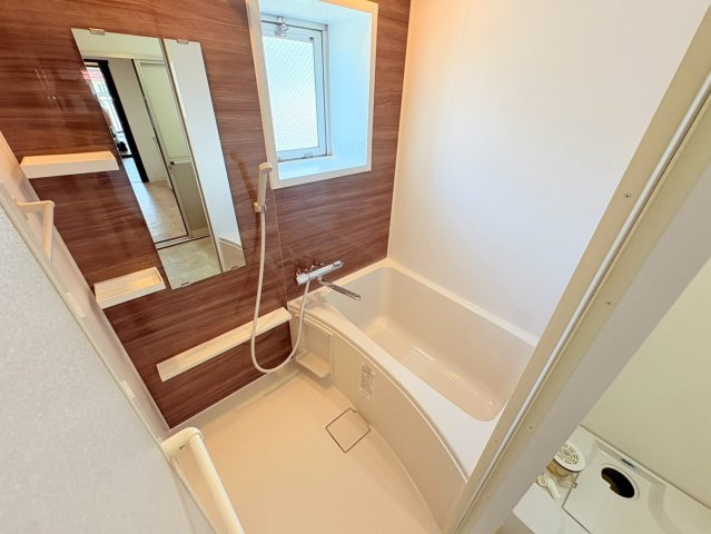 芦屋市浜風町の賃貸マンションの浴室