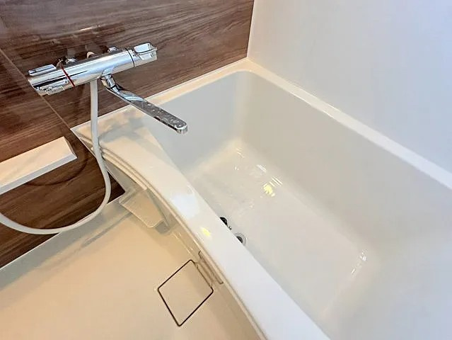 芦屋市浜風町の賃貸マンションの浴室