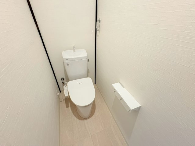 芦屋市浜風町の賃貸マンションのトイレ