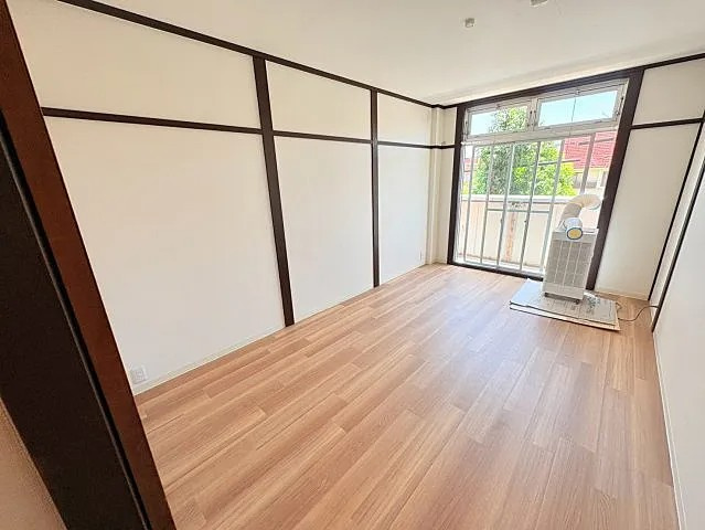 芦屋市浜風町の賃貸マンションの居間・リビング