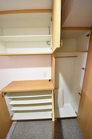 神戸市中央区吾妻通２丁目の賃貸マンションの収納