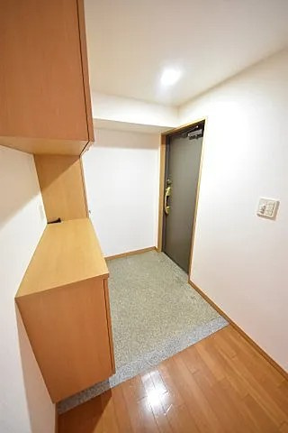 神戸市中央区吾妻通２丁目の賃貸マンションの玄関