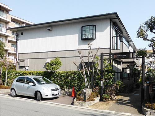 神戸市東灘区深江北町１丁目のアパートの外観