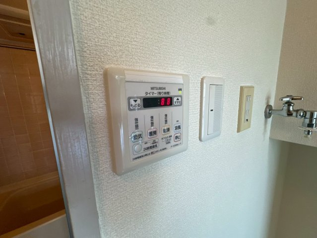 芦屋市船戸町の賃貸マンションの浴室